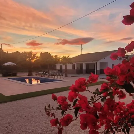 La Famille Villa *
